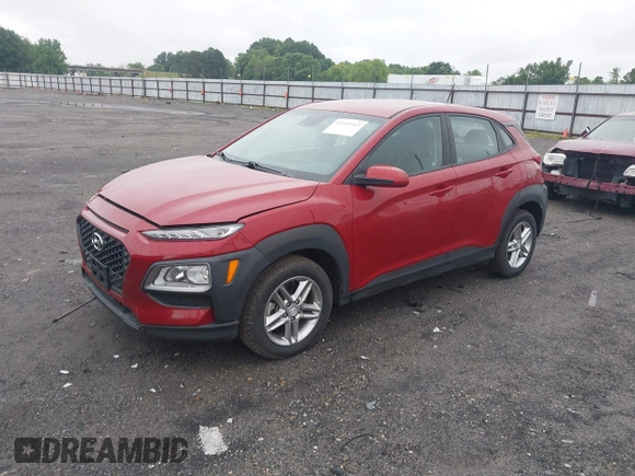 2021 Hyundai Kona SE z VIN KM8K1CAA4MU633934, wystawiony jako IAAI lot #42157313 z przebiegiem 87 714 mil mil oraz . Historia ofert i sprzedaży dostępna na DreamBid. Obrazek 2.
