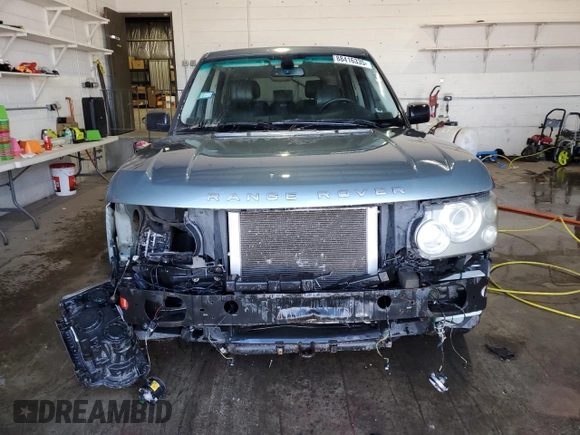 2007 Land Rover Range Rover SC z VIN SALMF13447A247281, wystawiony jako Copart lot #88416335 z przebiegiem Nie podano mil oraz Szkoda całkowita • Salvage title. Historia ofert i sprzedaży dostępna na DreamBid. Obrazek 5.