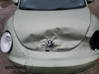 2008 Volkswagen New Beetle Coupe S with VIN 3VWPW31CX8M513351, listed as a Copart auction lot 49517555 with 0 mi miles and Salvage Title. Bid and sale history available at carsss.com. Image 12.