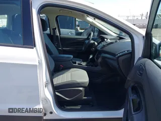 2017 Ford Escape S z VIN 1FMCU0F72HUE74070, wystawiony jako IAAI lot #42462043 z przebiegiem 73 682 mil mil oraz . Historia ofert i sprzedaży dostępna na DreamBid. Obrazek 5.