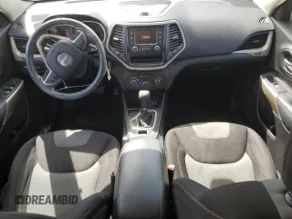 2018 Jeep Cherokee Latitude with VIN 1C4PJLCB2JD544102, listed as a Copart auction lot 49839785 with 62,546 mi miles and Salvage Title. Bid and sale history available at carsss.com. Image 8.