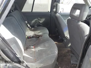 1996 Honda Passport z VIN 4S6CM58V7T4413421, wystawiony jako IAAI lot #41870561 z przebiegiem 221 905 mil mil oraz . Historia ofert i sprzedaży dostępna na DreamBid. Obrazek 8.