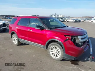 2013 Ford Explorer XLT z VIN 1FM5K8D83DGC52719, wystawiony jako IAAI lot #41774303 z przebiegiem 137 090 mil mil oraz . Historia ofert i sprzedaży dostępna na DreamBid. Obrazek 1.