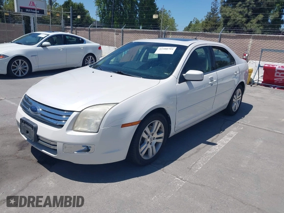 2009 Ford Fusion SEL with VIN 3FAHP08169R201450, listed as a IAAI auction lot 42200704 with 202,576 mi miles and . Bid and sale history available at carsss.com. Image 2.