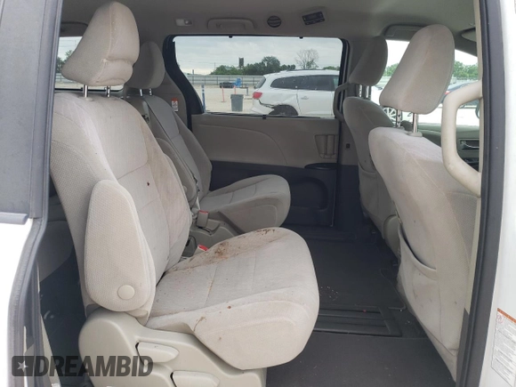 2020 Toyota Sienna LE Auto Access Seat с VIN 5TDKZ3DC1LS053764, выставлен на аукционе Copart как лот 53616155 с пробегом 108 778 миль миль и Списание • Salvage title. История ставок и продаж доступна на DreamBid. Изображение 12.