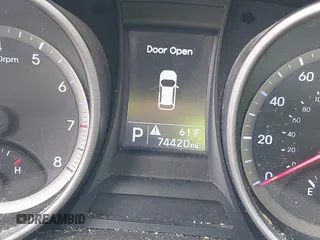 2016 Hyundai Santa Fe z VIN 5XYZU3LB0GG318165, wystawiony jako IAAI lot #42158474 z przebiegiem 74 420 mil mil oraz . Historia ofert i sprzedaży dostępna na DreamBid. Obrazek 14.
