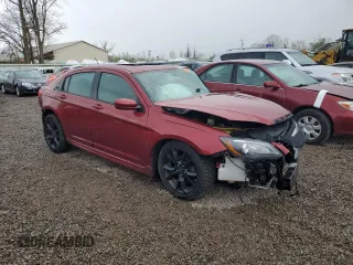 2014 Chrysler 200 Limited with VIN 1C3CCBCG7EN193335, listed as a Copart auction lot 55328725 with Not Provided miles and Salvage Title. Bid and sale history available at DreamBid. Image 4.