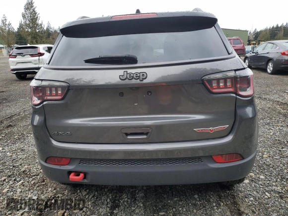 2021 Jeep Compass Trailhawk with VIN 3C4NJDDB6MT564914, listed as a Copart auction lot 49703385 with 45,547 mi miles and Salvage title. Bid and sale history available at DreamBid. Image 6.
