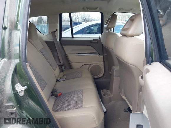 2007 Jeep Compass Sport with VIN 1J8FF47W17D585046, listed as a IAAI auction lot 41866995 with 148,196 mi miles. Bid and sale history available at carsss.com. Image 8.