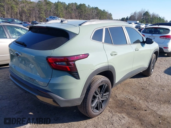 2025 Chevrolet Trax ACTIV with VIN KL77LKEP5SC107857, listed as a IAAI auction lot 41635293 with 5,924 mi miles and . Bid and sale history available at DreamBid. Image 4.