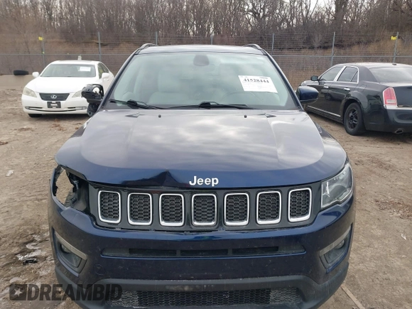 2018 Jeep Compass Altitude with VIN 3C4NJDBB8JT142514, listed as a IAAI auction lot 41528444 with 102,874 mi miles and . Bid and sale history available at carsss.com. Image 12.