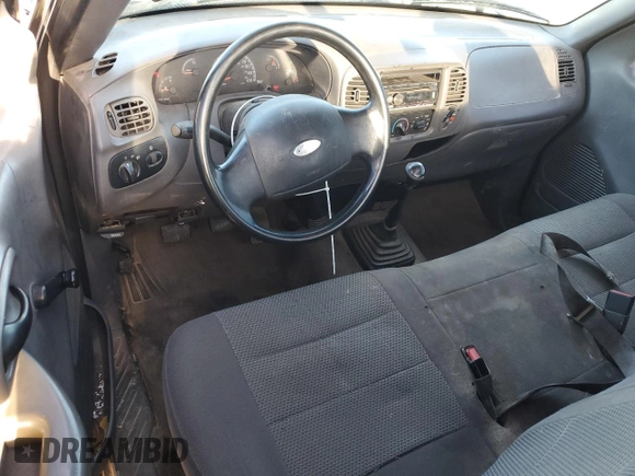 2003 Ford F-150 XL с VIN 2FTRF17203CB05248, выставлен на аукционе Copart как лот 42873135 с пробегом Не указан миль и Чистый • Clean title. История ставок и продаж доступна на DreamBid. Изображение 8.
