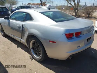 2011 Chevrolet Camaro 2LS z VIN 2G1FA1ED5B9154603, wystawiony jako IAAI lot #41814597 z przebiegiem 102 267 mil mil oraz . Historia ofert i sprzedaży dostępna na DreamBid. Obrazek 6.