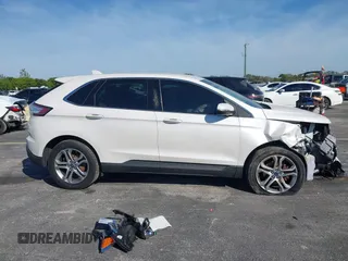 2016 Ford Edge Titanium with VIN 2FMPK3K92GBB83038, listed as a IAAI auction lot 41445967 with 90,125 mi miles. Bid and sale history available at carsss.com. Image 13.