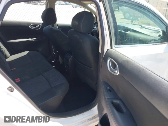 2019 Nissan Sentra S z VIN 3N1AB7AP5KY285776, wystawiony jako IAAI lot #41969976 z przebiegiem 87 187 mil mil oraz . Historia ofert i sprzedaży dostępna na DreamBid. Obrazek 8.
