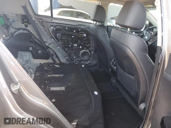 2019 Kia Sportage EX with VIN KNDPN3AC3K7542214, listed as a Copart auction lot 64037615 with 39,310 mi miles and Salvage title. Bid and sale history available at DreamBid. Image 10.