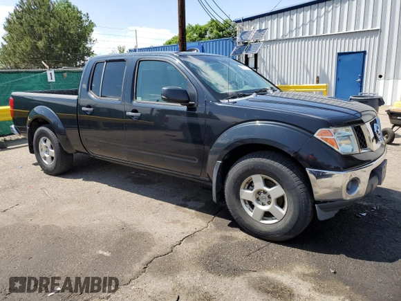 2007 Nissan Frontier SE z VIN 1N6AD09W47C447842, wystawiony jako Copart lot #62757575 z przebiegiem 113 926 mil mil oraz Czysty tytuł • Clean title. Historia ofert i sprzedaży dostępna na DreamBid. Obrazek 4.