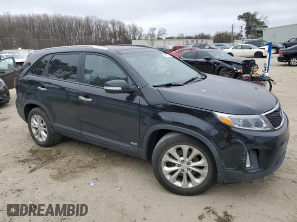2014 Kia Sorento EX with VIN 5XYKUDA76EG460152, listed as a Copart auction lot 49421565 with 234,026 mi miles and Clean Title. Bid and sale history available at carsss.com. Image 4.