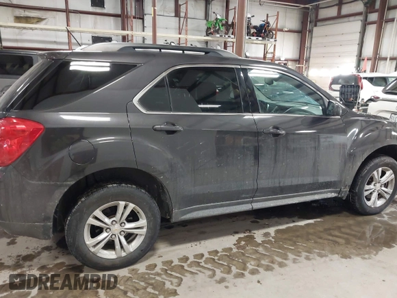 2015 Chevrolet Equinox LT z VIN 2GNALBEK7F6296532, wystawiony jako IAAI lot #41424368 z przebiegiem 152 174 mil mil oraz . Historia ofert i sprzedaży dostępna na DreamBid. Obrazek 13.