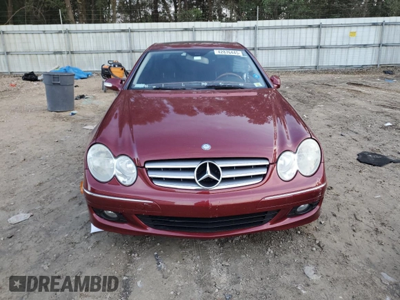 2008 Mercedes-Benz CLK 350 z VIN WDBTJ56H08F235798, wystawiony jako Copart lot #42876445 z przebiegiem 104 487 mil mil oraz Nie do naprawy • Non repairable. Historia ofert i sprzedaży dostępna na DreamBid. Obrazek 5.