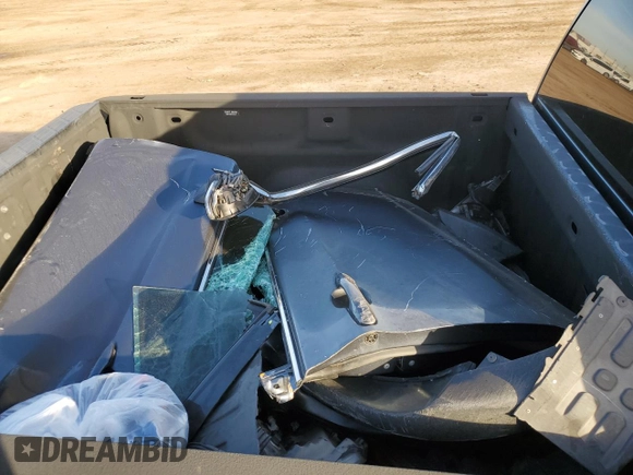 2007 Chevrolet Silverado 1500 Work Truck with VIN 2GCEC13C271677610, listed as a Copart auction lot 40425534 with 306,908 mi miles and Salvage Title. Bid and sale history available at DreamBid. Image 14.