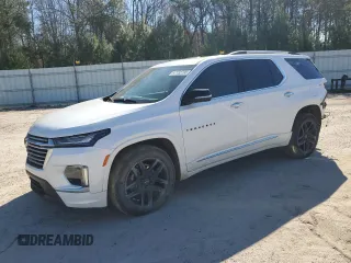 2022 Chevrolet Traverse Premier z VIN 1GNEVKKW7NJ181417, wystawiony jako Copart lot #47732795 z przebiegiem 25 744 mil mil oraz Czysty tytuł • Clean title. Historia ofert i sprzedaży dostępna na DreamBid. Obrazek 1.