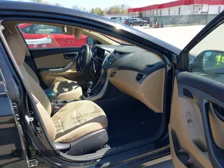 2013 Hyundai Elantra GLS с VIN KMHDH4AE6DU928322, выставлен на аукционе IAAI как лот 42054141 с пробегом 147 986 миль миль и . История ставок и продаж доступна на DreamBid. Изображение 5.