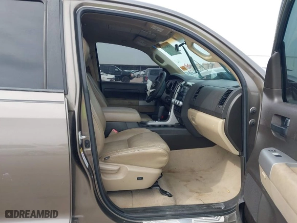 2008 Toyota Tundra 2WD Truck with VIN 5TFEV541X8X042976, listed as a IAAI auction lot 38569607 with 202,791 mi miles. Bid and sale history available at carsss.com. Image 5.