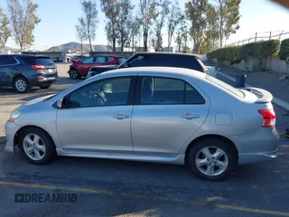 2007 Toyota Yaris with VIN JTDBT923771127215, listed as a IAAI auction lot 41647533 with 207,248 mi miles. Bid and sale history available at carsss.com. Image 15.