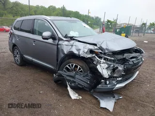 2018 Mitsubishi Outlander SE z VIN JA4AD3A35JZ064058, wystawiony jako IAAI lot #42311265 z przebiegiem 79 291 mil mil oraz . Historia ofert i sprzedaży dostępna na DreamBid. Obrazek 1.