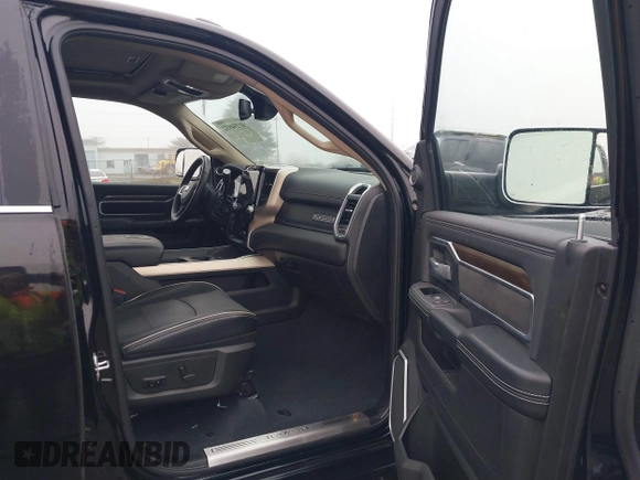2022 Ram 2500 Laramie with VIN 3C6UR5FL0NG229195, listed as a IAAI auction lot 41254932 with 8,368 mi miles and . Bid and sale history available at DreamBid. Image 5.