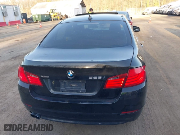 2013 BMW 5 Series 528i xDrive with VIN WBAXH5C58DD107515, listed as a IAAI auction lot 41673214 with 115,726 mi miles. Bid and sale history available at carsss.com. Image 16.