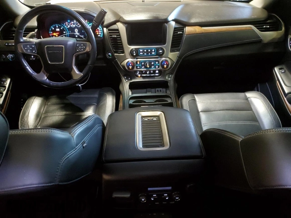 2019 GMC Yukon Denali with VIN 1GKS2CKJ9KR186604, listed as a Copart auction lot 73211694 with 110,069 mi miles and Salvage Title. Bid and sale history available at carsss.com. Image 8.