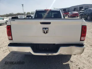 2019 Ram 1500 Tradesman z VIN 3C6JR6DT7KG532305, wystawiony jako Copart lot #50749385 z przebiegiem 72 417 mil mil oraz Szkoda całkowita • Salvage title. Historia ofert i sprzedaży dostępna na DreamBid. Obrazek 6.