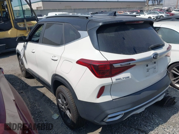 2021 Kia Seltos S with VIN KNDEU2AA6M7143688, listed as a IAAI auction lot 42584672 with 39,621 mi miles and . Bid and sale history available at DreamBid. Image 3.