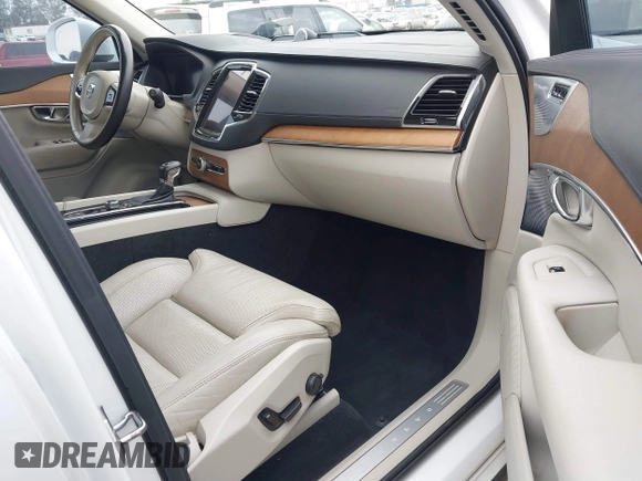 2016 Volvo XC90 T6 Inscription with VIN YV4A22PL7G1050888, listed as a IAAI auction lot 42442793 with 103,884 mi miles and . Bid and sale history available at DreamBid. Image 5.
