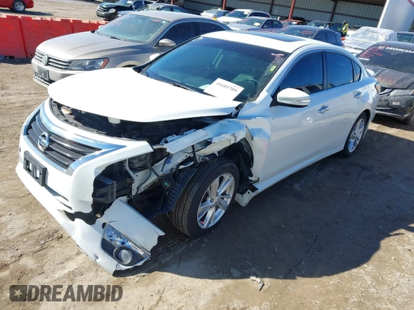 2014 Nissan Altima 2.5 with VIN 1N4AL3AP8EC407469, listed as a IAAI auction lot 41685709 with 106,295 mi miles. Bid and sale history available at carsss.com. Image 2.