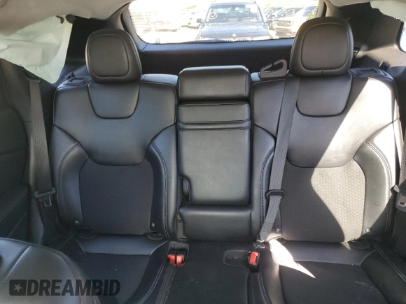 2019 Jeep Cherokee Altitude z VIN 1C4PJMLB2KD128025, wystawiony jako Copart lot #58207304 z przebiegiem 79 743 mil mil oraz Szkoda całkowita • Salvage title. Historia ofert i sprzedaży dostępna na DreamBid. Obrazek 10.