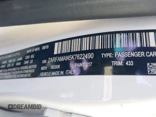 2019 Alfa Romeo Giulia z VIN ZARFAMAN5K7622490, wystawiony jako IAAI lot #41403496 z przebiegiem Nie podano mil oraz . Historia ofert i sprzedaży dostępna na DreamBid. Obrazek 9.