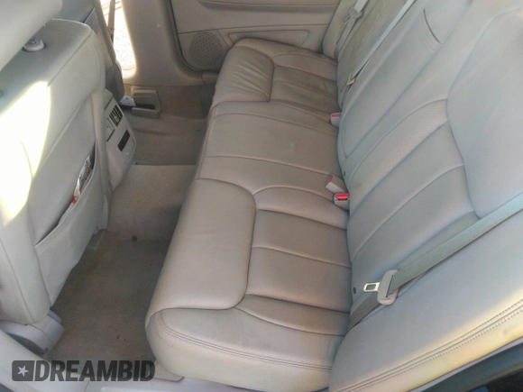2006 Cadillac DTS w/1SC with VIN 1G6KD57Y06U177772, listed as a IAAI auction lot 41814013 with 190,076 mi miles. Bid and sale history available at carsss.com. Image 8.