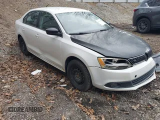2015 Volkswagen Jetta SE z VIN 3VWD17AJ8FM335279, wystawiony jako IAAI lot #42037495 z przebiegiem 106 893 mil mil oraz . Historia ofert i sprzedaży dostępna na DreamBid. Obrazek 1.