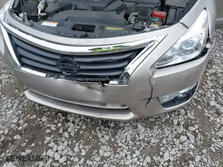 2015 Nissan Altima 2.5 SV with VIN 1N4AL3AP6FC236710, listed as a IAAI auction lot 41934674 with 37,959 mi miles. Bid and sale history available at carsss.com. Image 6.