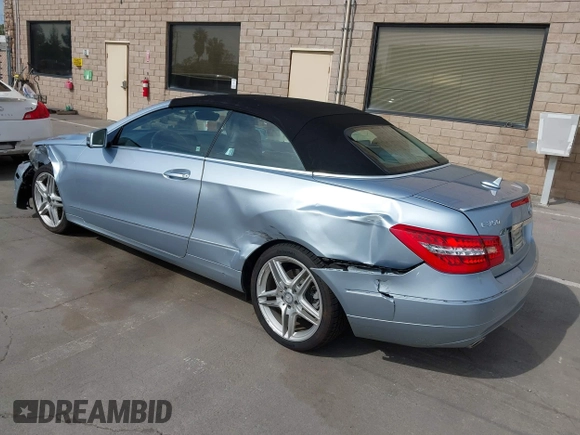 2013 Mercedes-Benz E 350 with VIN WDDKK5KF4DF200471, listed as a IAAI auction lot 42046633 with 76,116 mi miles and . Bid and sale history available at DreamBid. Image 3.