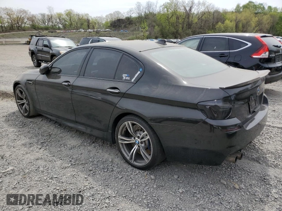 2013 BMW M5 z VIN WBSFV9C54DD095421, wystawiony jako Copart lot #53492515 z przebiegiem Nie podano mil oraz Szkoda całkowita • Salvage title. Historia ofert i sprzedaży dostępna na DreamBid. Obrazek 2.
