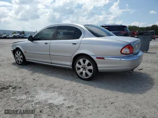 2005 Jaguar X-Type 3.0L with VIN SAJWA51C75WE23809, listed as a Copart auction lot 68457634 with 161,422 mi miles and Non Repairable. Bid and sale history available at carsss.com. Image 2.
