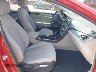 2018 Hyundai Sonata Sport with VIN 5NPE34AF3JH664160, listed as a IAAI auction lot 42072342 with 98,478 mi miles and . Bid and sale history available at carsss.com. Image 5.
