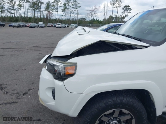 2019 Toyota 4Runner SR5 with VIN JTEBU5JR9K5649336, listed as a IAAI auction lot 41630764 with 88,451 mi miles. Bid and sale history available at carsss.com. Image 6.