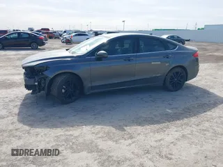 2020 Ford Fusion SE with VIN 3FA6P0HD7LR169021, listed as a IAAI auction lot 41575796 with 77,824 mi miles. Bid and sale history available at carsss.com. Image 15.