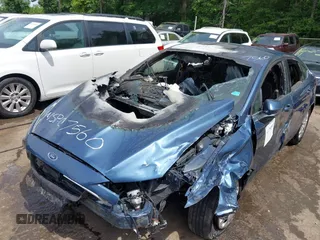 2019 Ford Fusion S z VIN 3FA6P0G79KR267560, wystawiony jako IAAI lot #41780868 z przebiegiem Nie podano mil oraz . Historia ofert i sprzedaży dostępna na DreamBid. Obrazek 6.