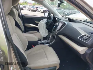 2020 Subaru Ascent Premium z VIN 4S4WMAFDXL3466046, wystawiony jako IAAI lot #42202373 z przebiegiem 53 370 mil mil oraz . Historia ofert i sprzedaży dostępna na DreamBid. Obrazek 5.